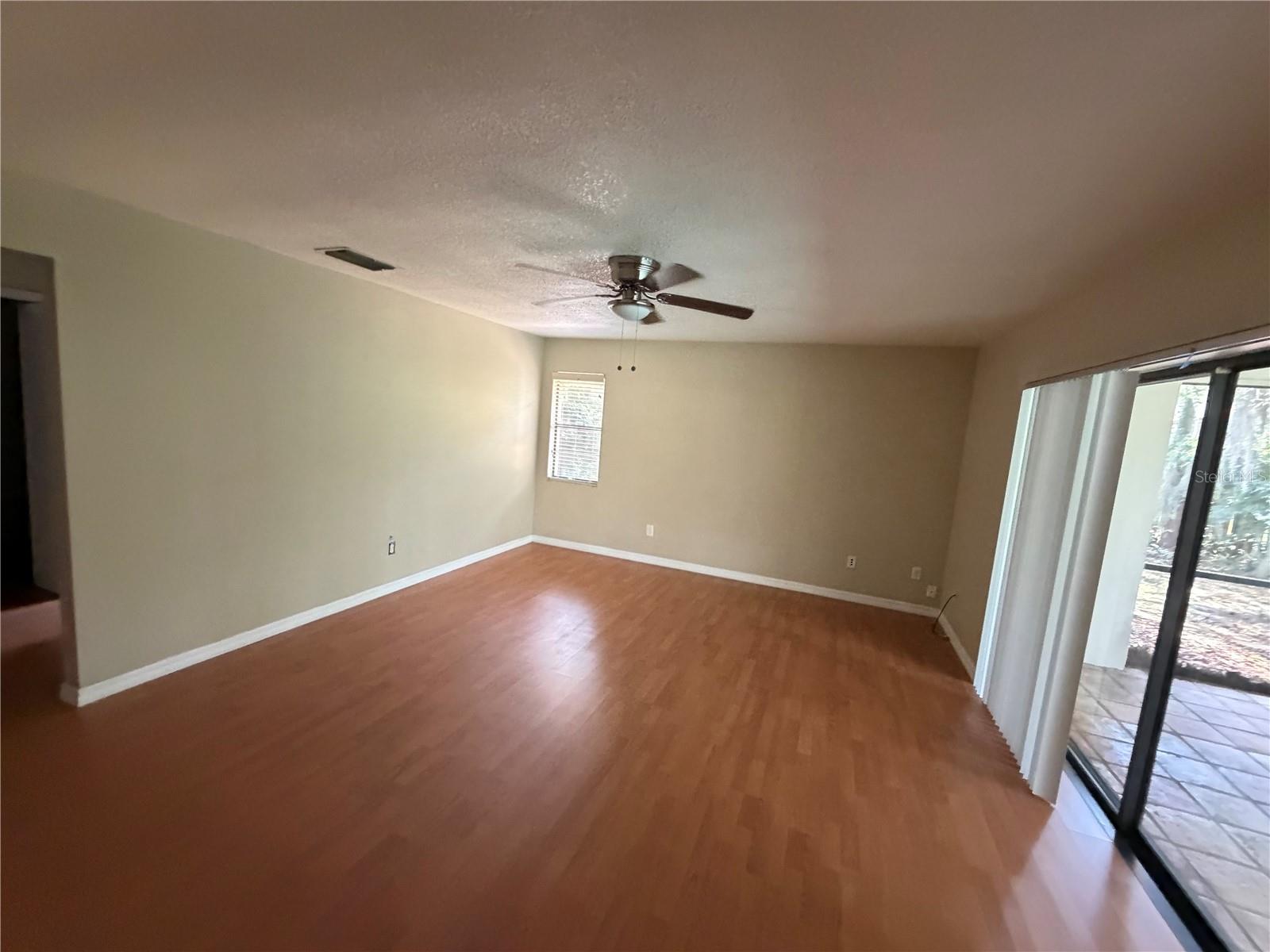 204 Ridgewood Court, FL