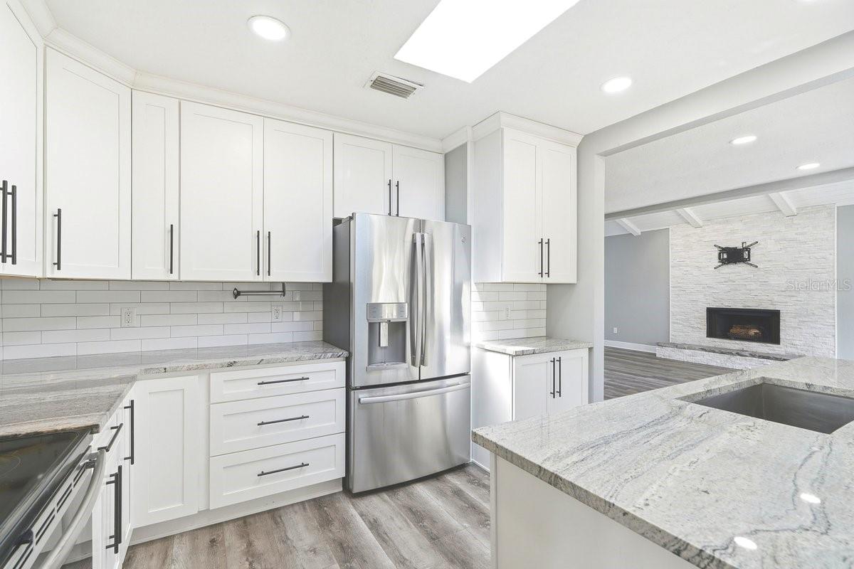 105 Mcdonald Street, FL