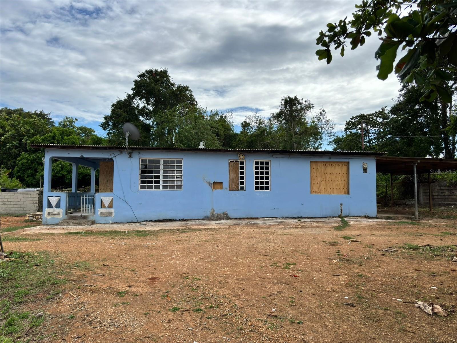37 Pavo Real, PR