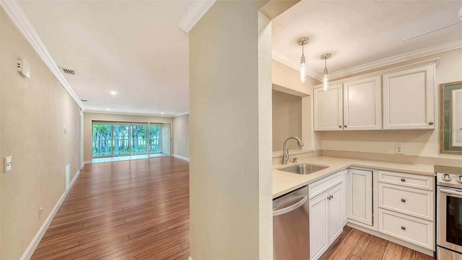 4489 Longmeadow, FL