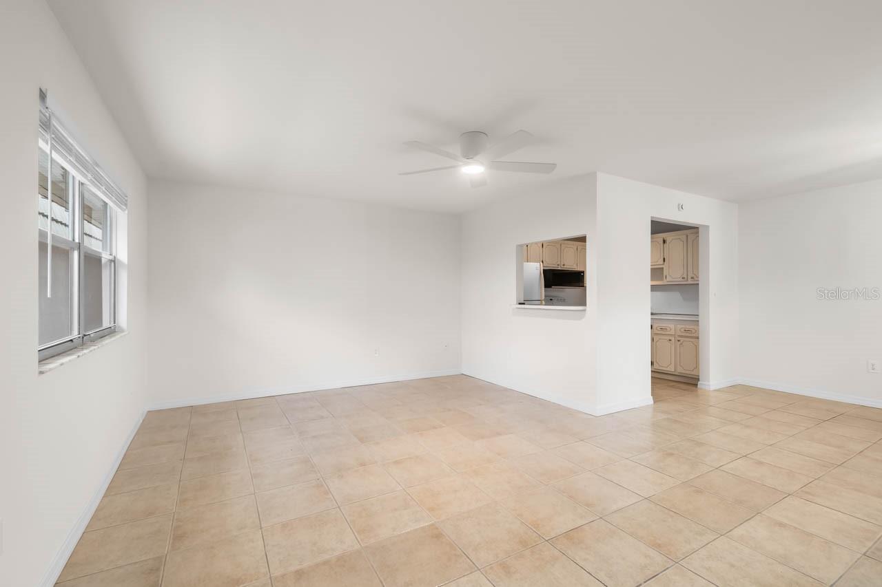 201 Kings Boulevard, FL