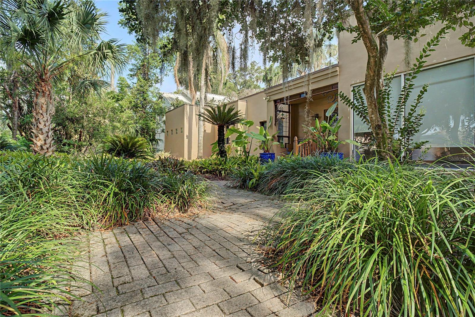 651 Magnolia Drive, FL