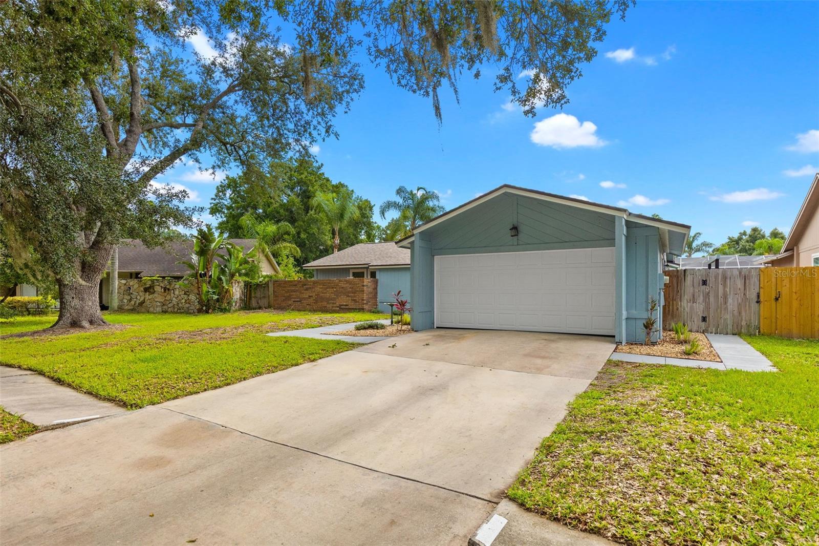 15917 Country Farm Place, FL