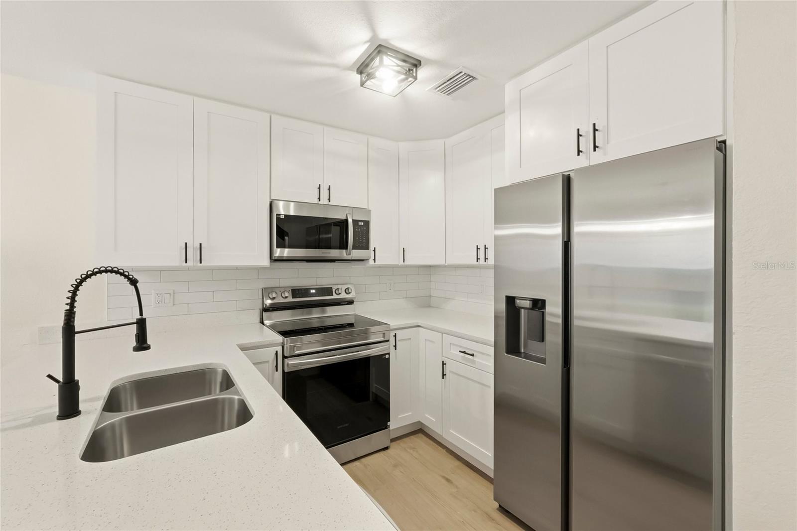 205 Somerset Lane, FL