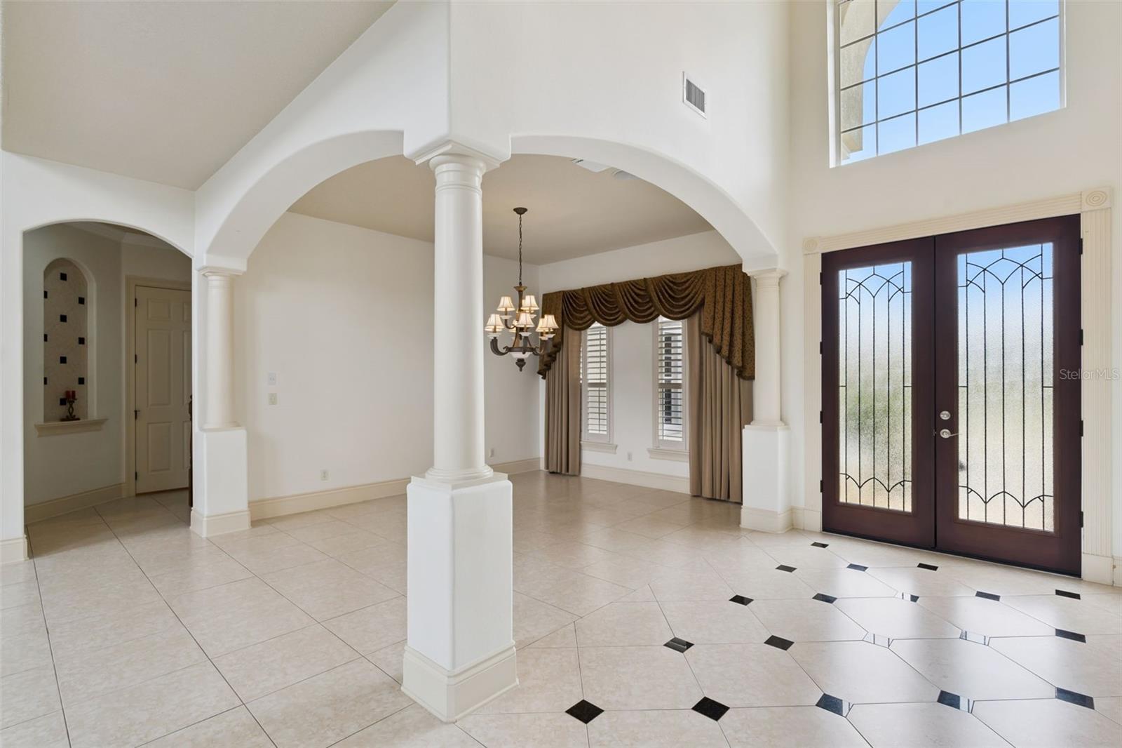 1692 Orange Thorpe Lane, FL