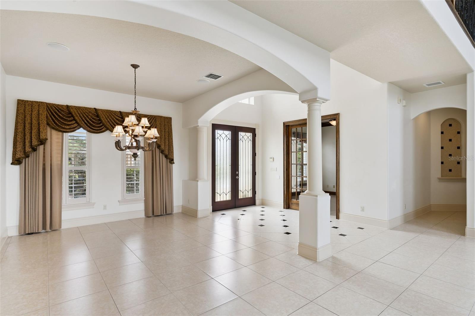 1692 Orange Thorpe Lane, FL