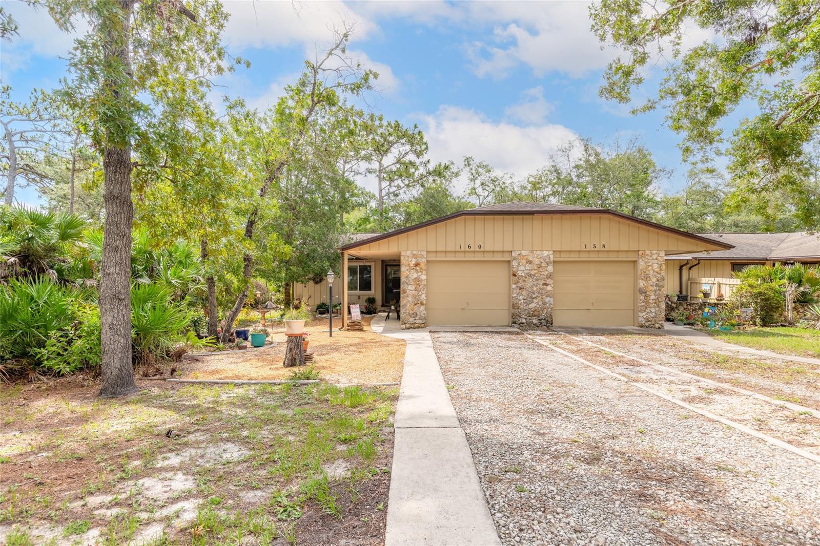 160 Magnolia Loop, FL