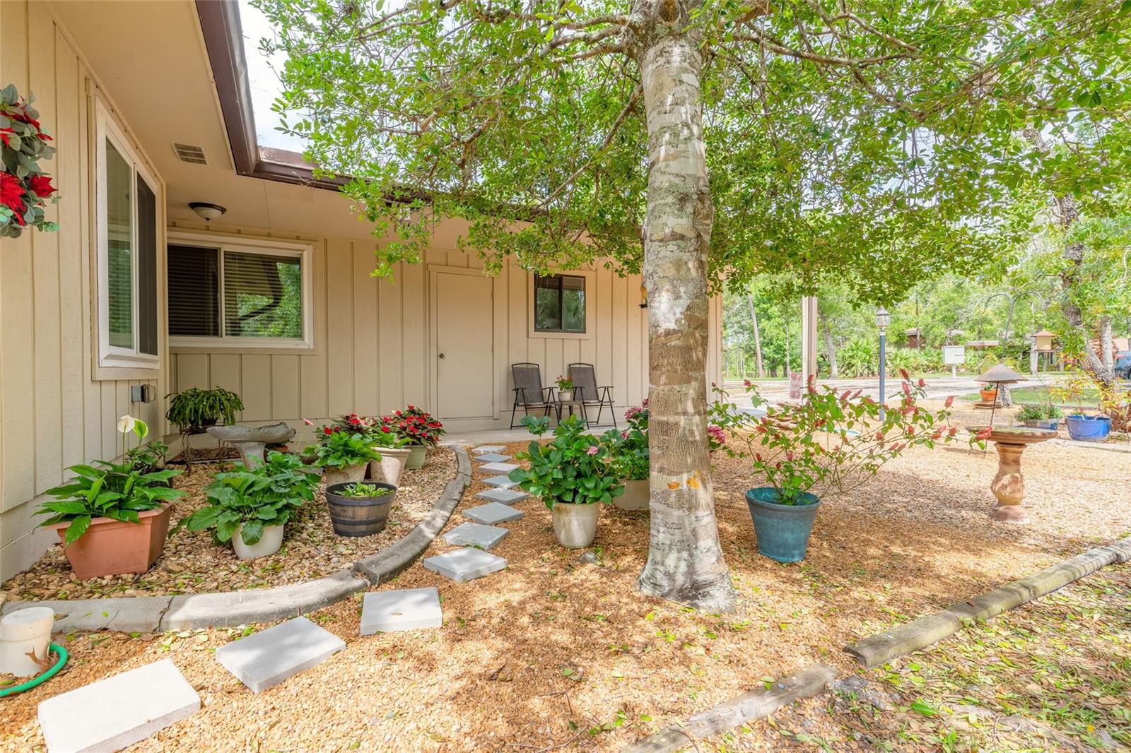 160 Magnolia Loop, FL