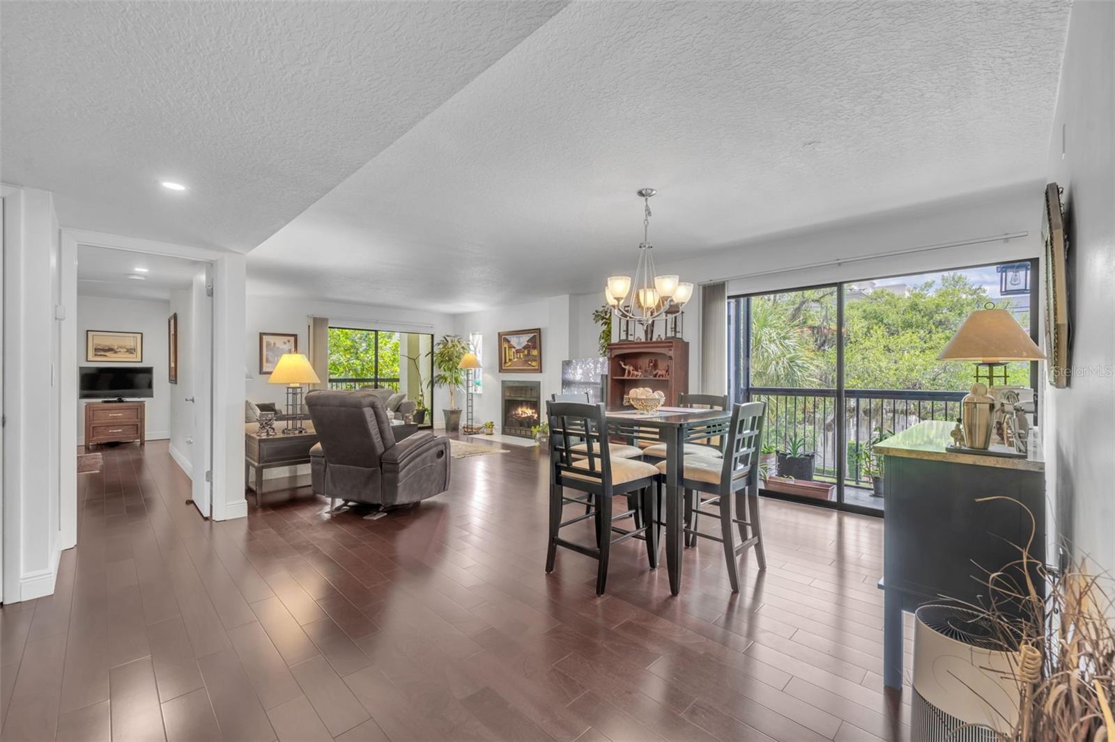 300 Carolina Avenue, FL