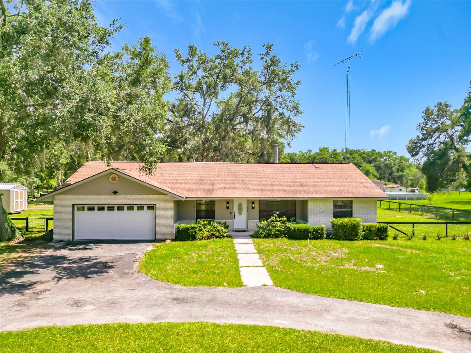 900 165th Street, FL