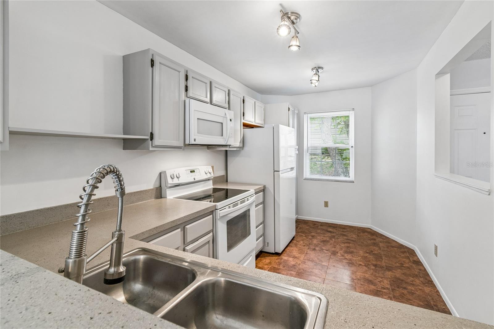 131 Hidden Arbor Court, FL