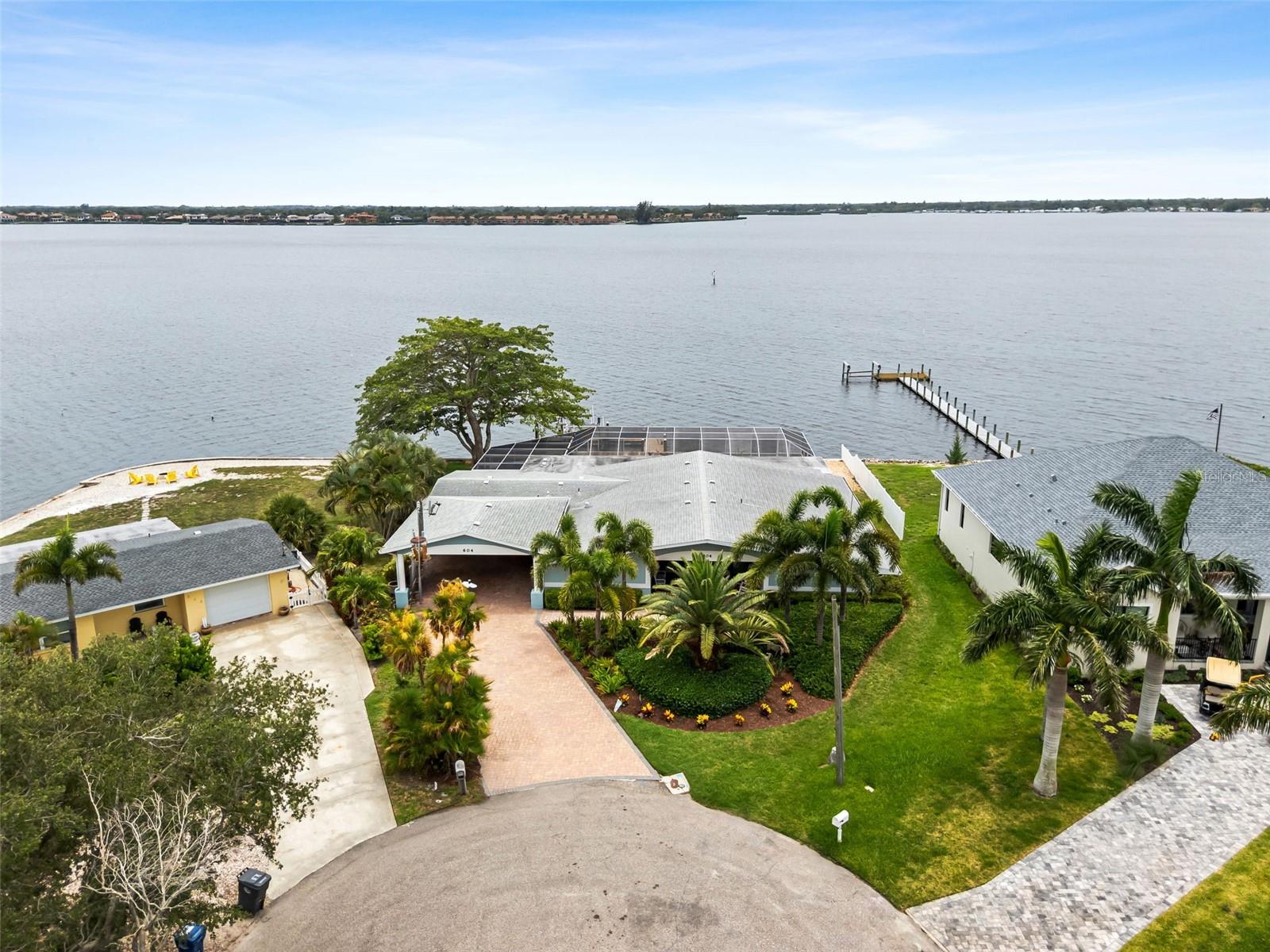 604 Poinsettia Avenue, FL