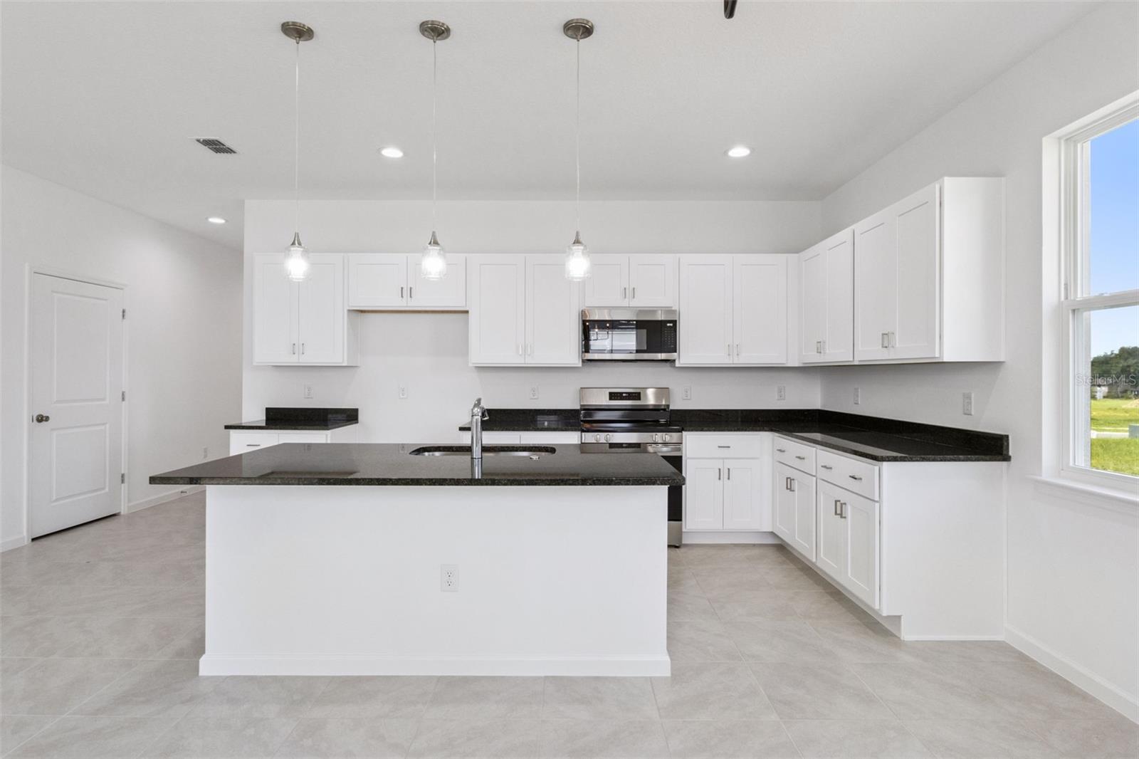 3712 Watercliff Circle, FL