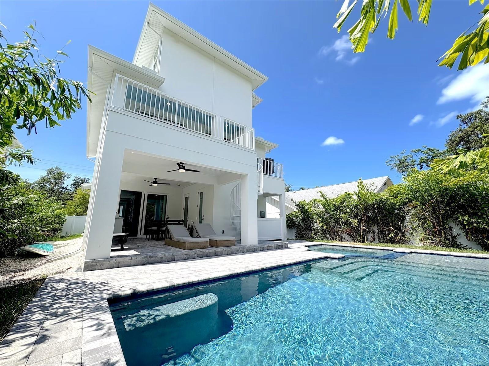 1647 Siesta Drive, FL