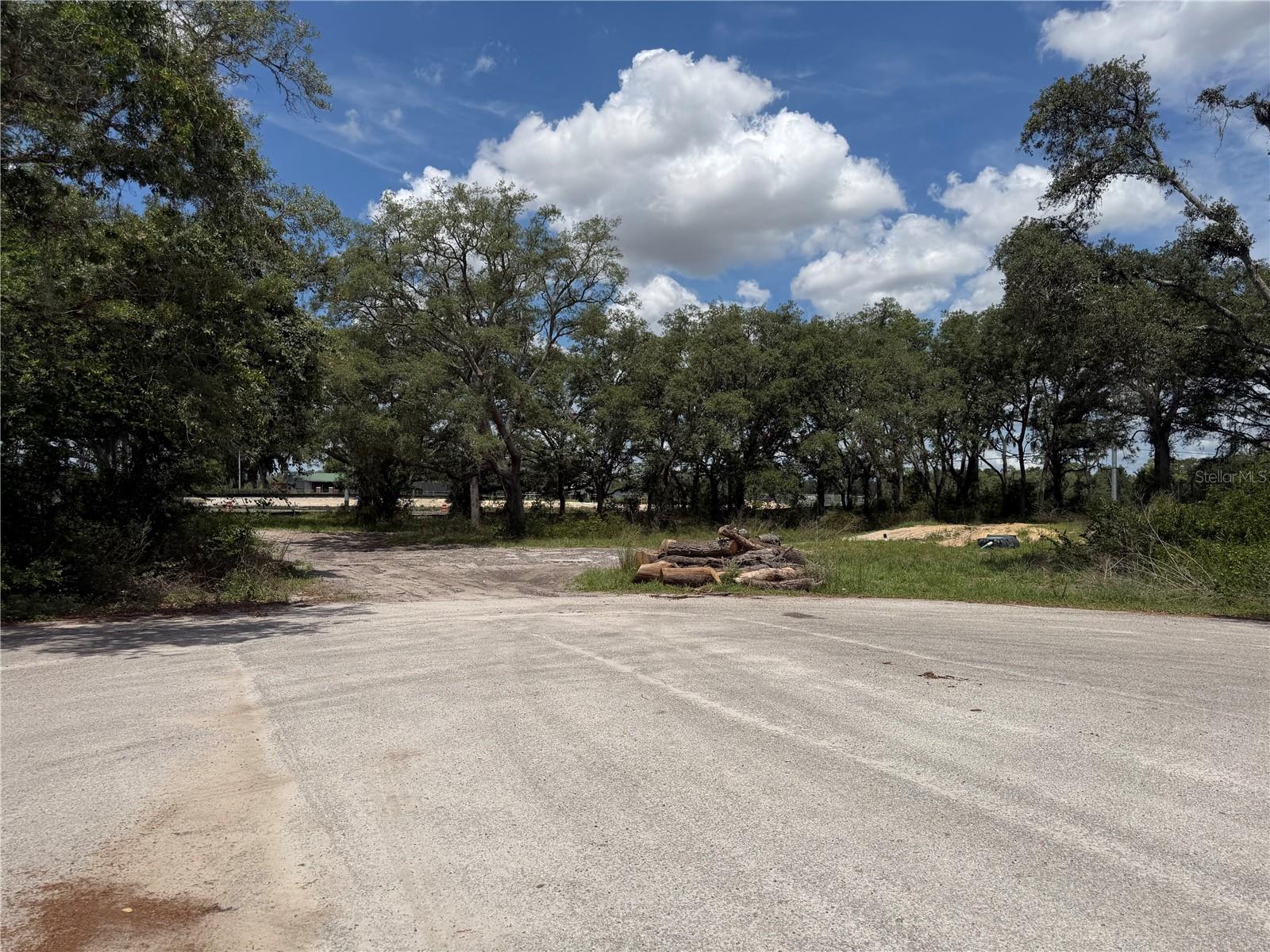 3310 Treiman Boulevard, FL