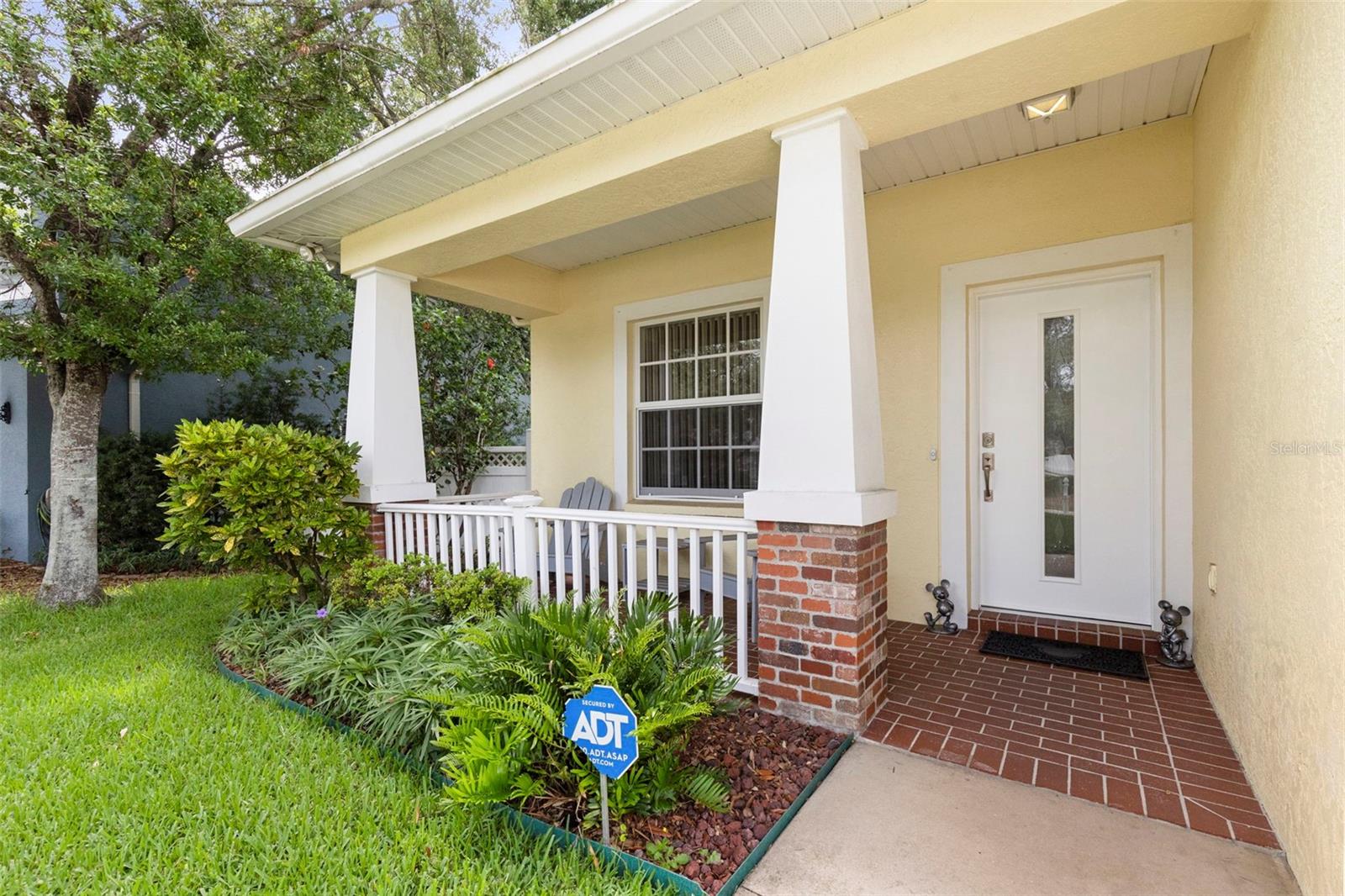 6816 Court Drive, FL