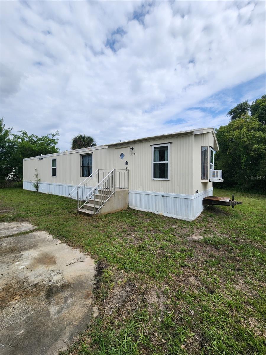 128 Center Street, FL