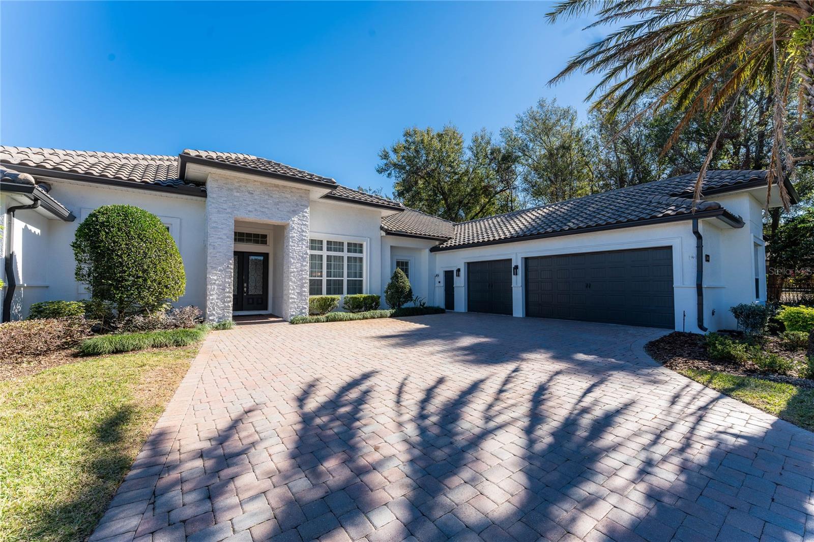 2041 Lake Fischer Cove Lane, FL