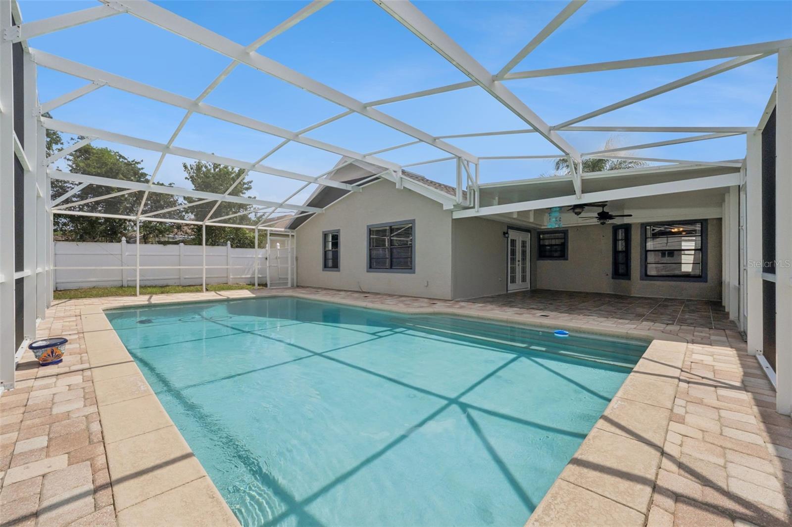 2620 E Dorchester Dr, FL