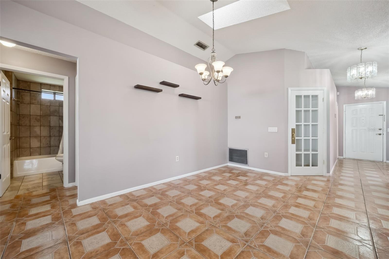 2620 E Dorchester Dr, FL