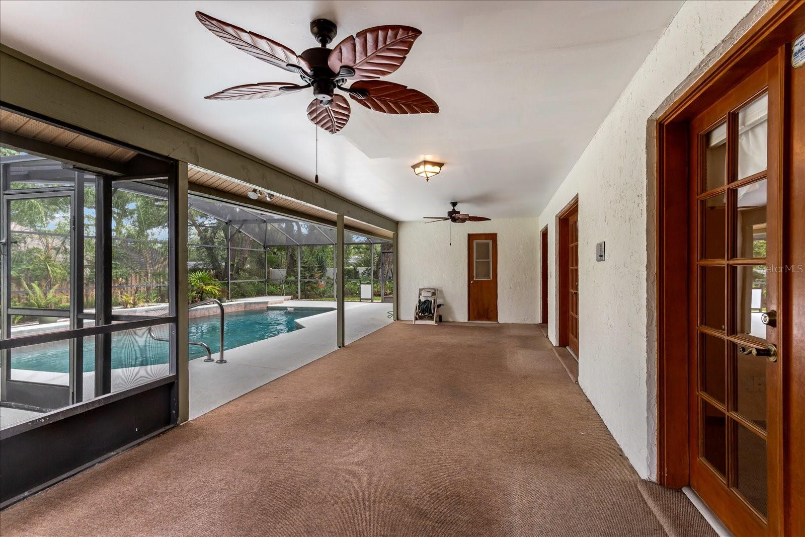 662 Saranac Drive, FL