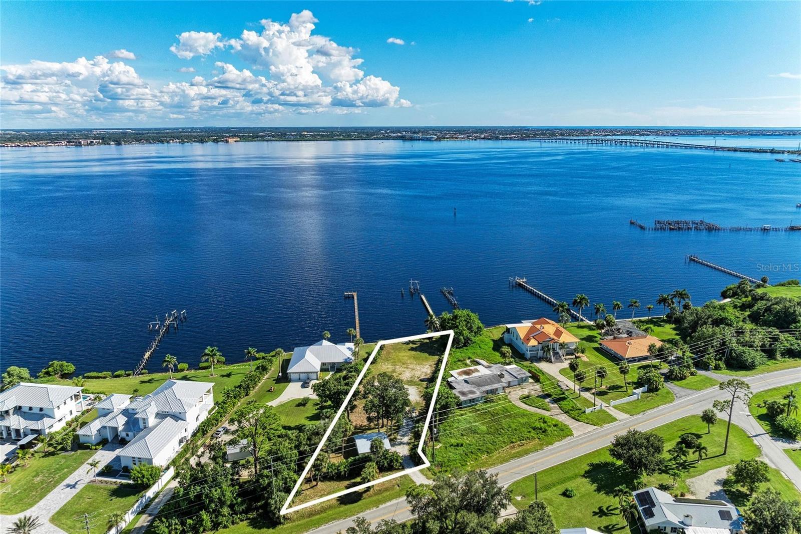 24181 Harborview Road, FL