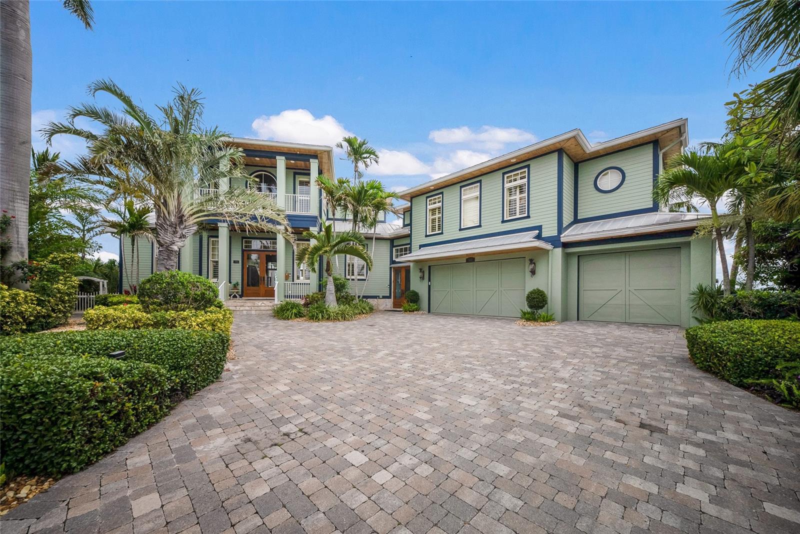 522 Bayview Drive, FL