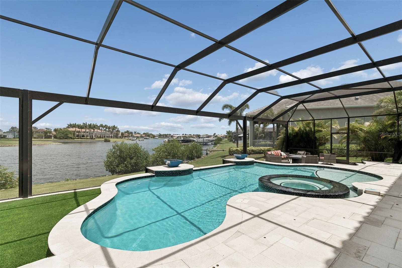 823 Manns Harbor Drive, FL