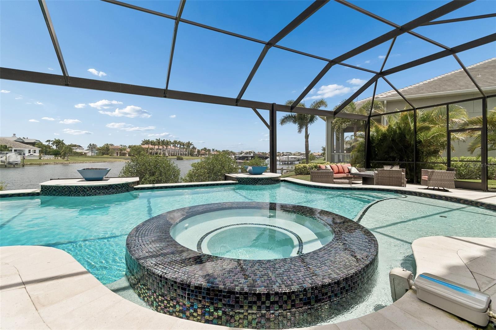 823 Manns Harbor Drive, FL