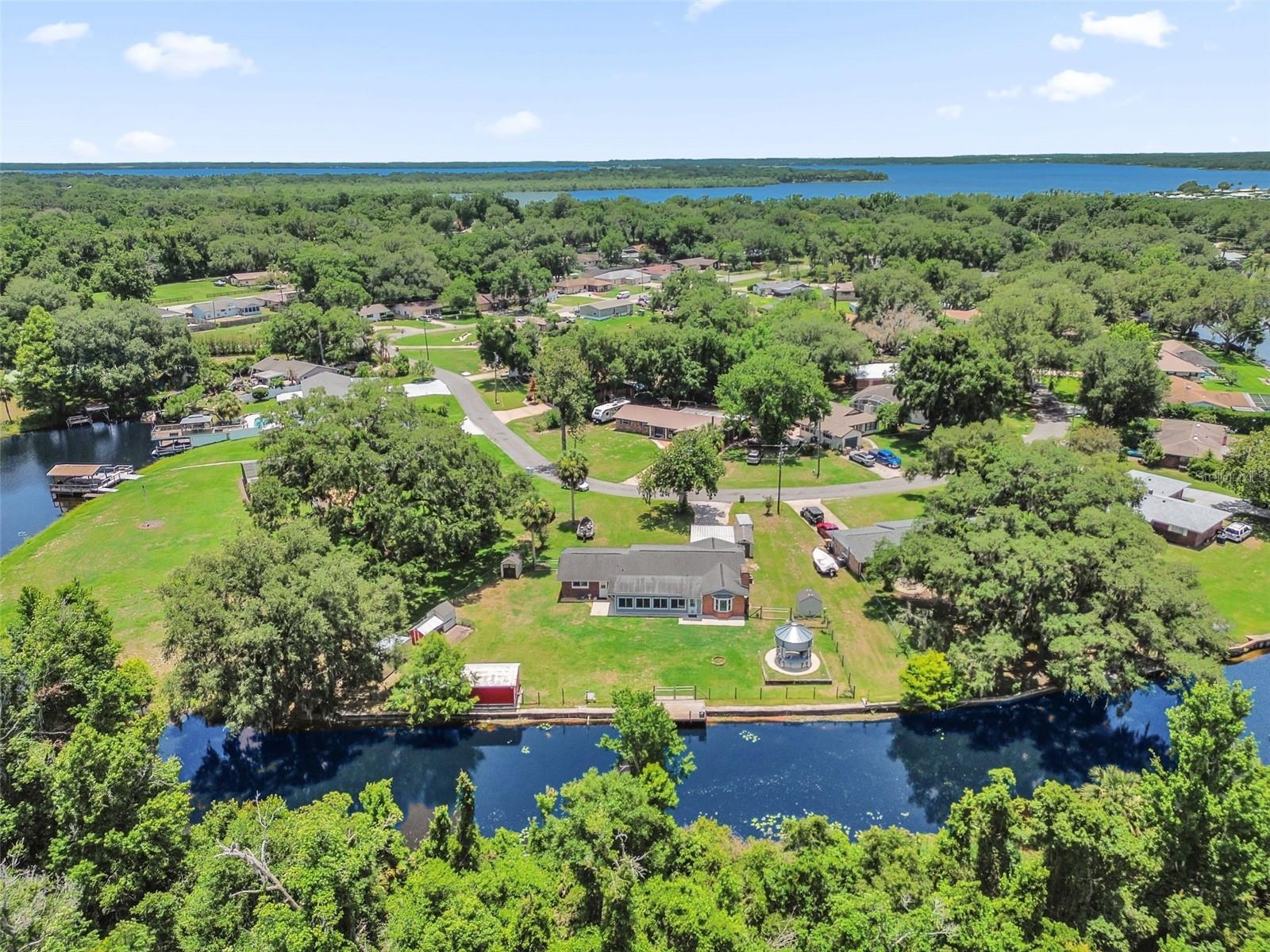 35505 Crescent Drive, FL
