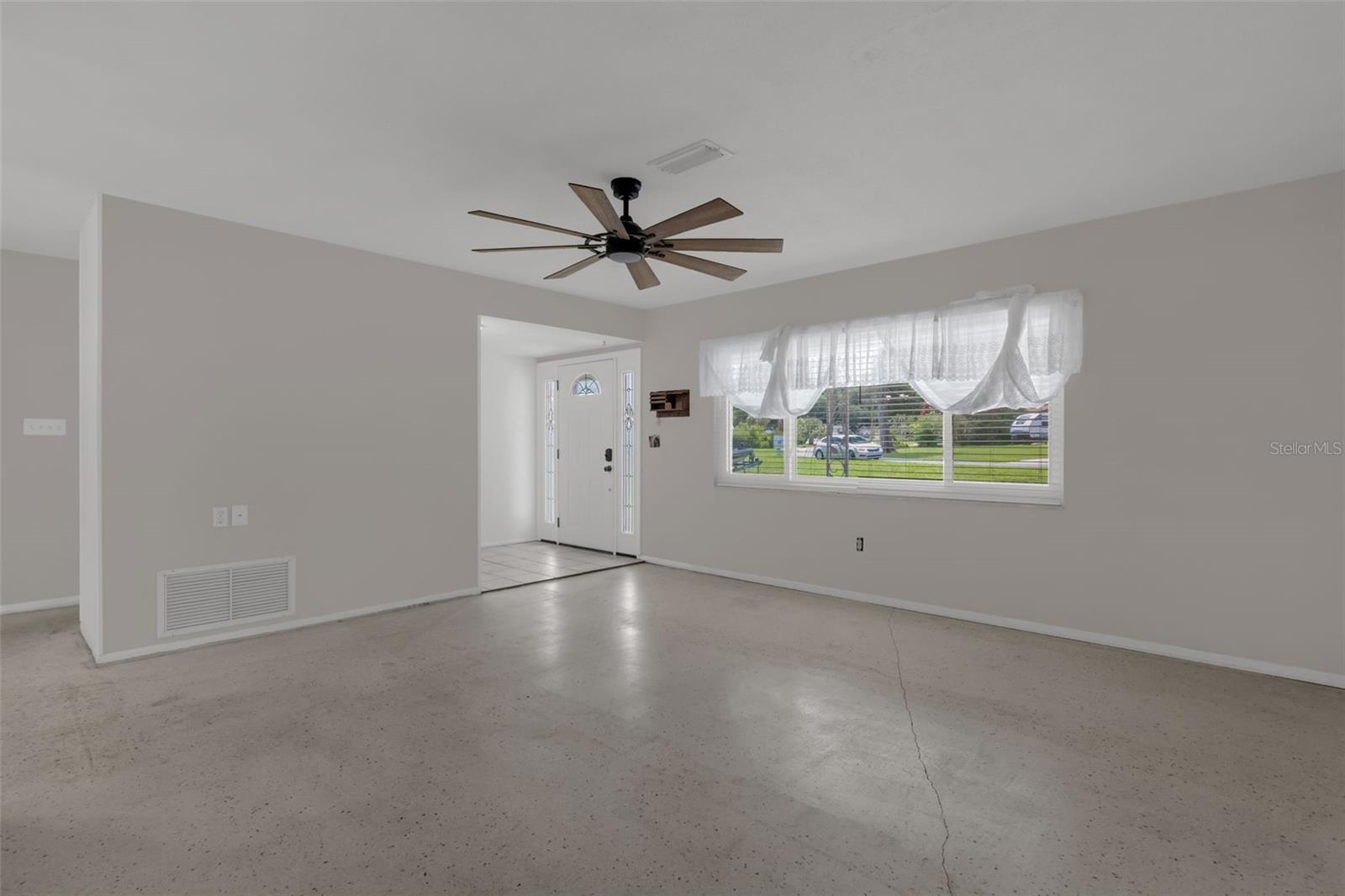 35505 Crescent Drive, FL