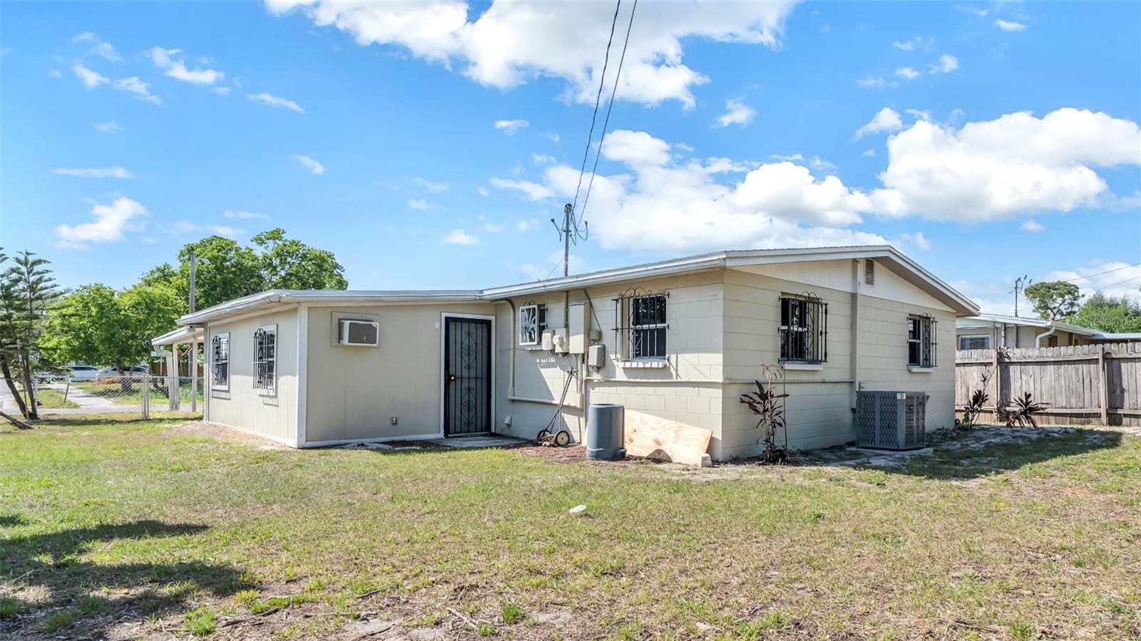 5609 Golden Drive, FL