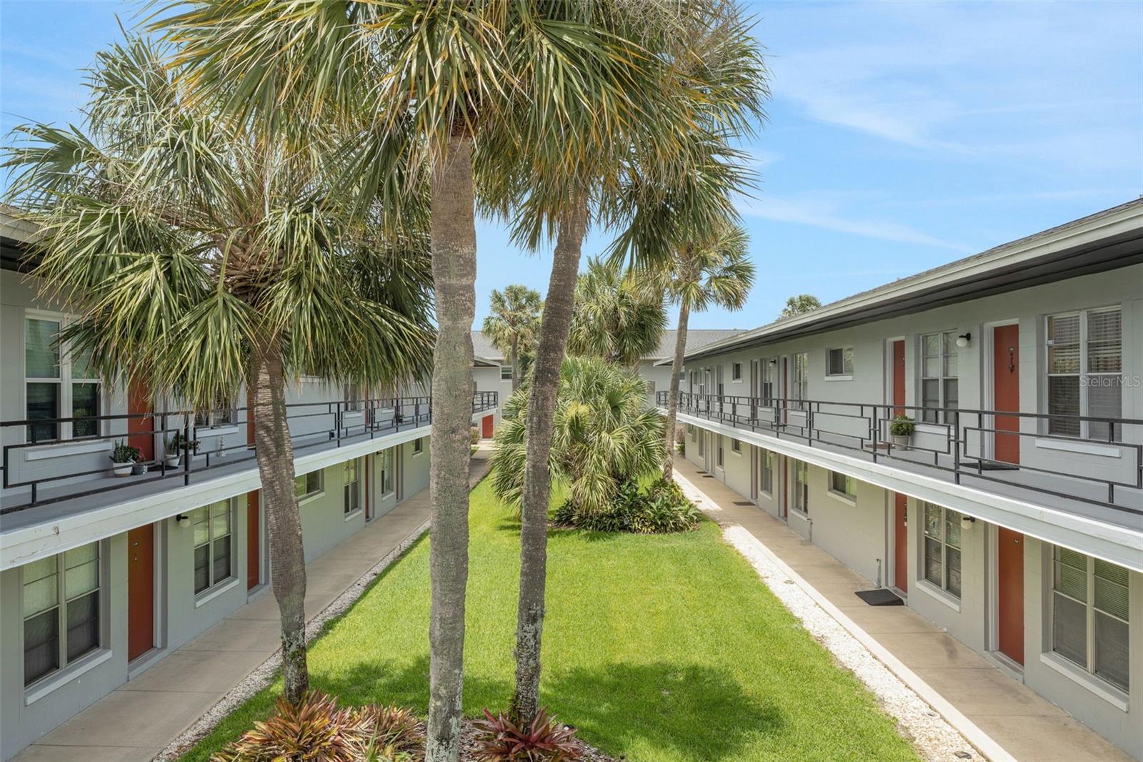 4328 Edgewater Drive, FL