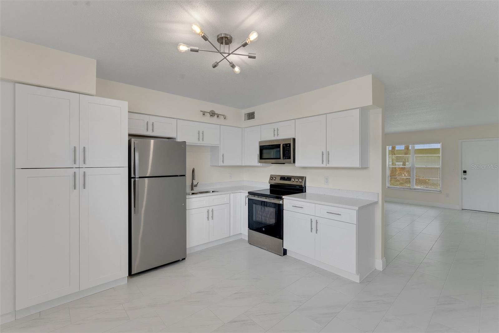 4328 Edgewater Drive, FL