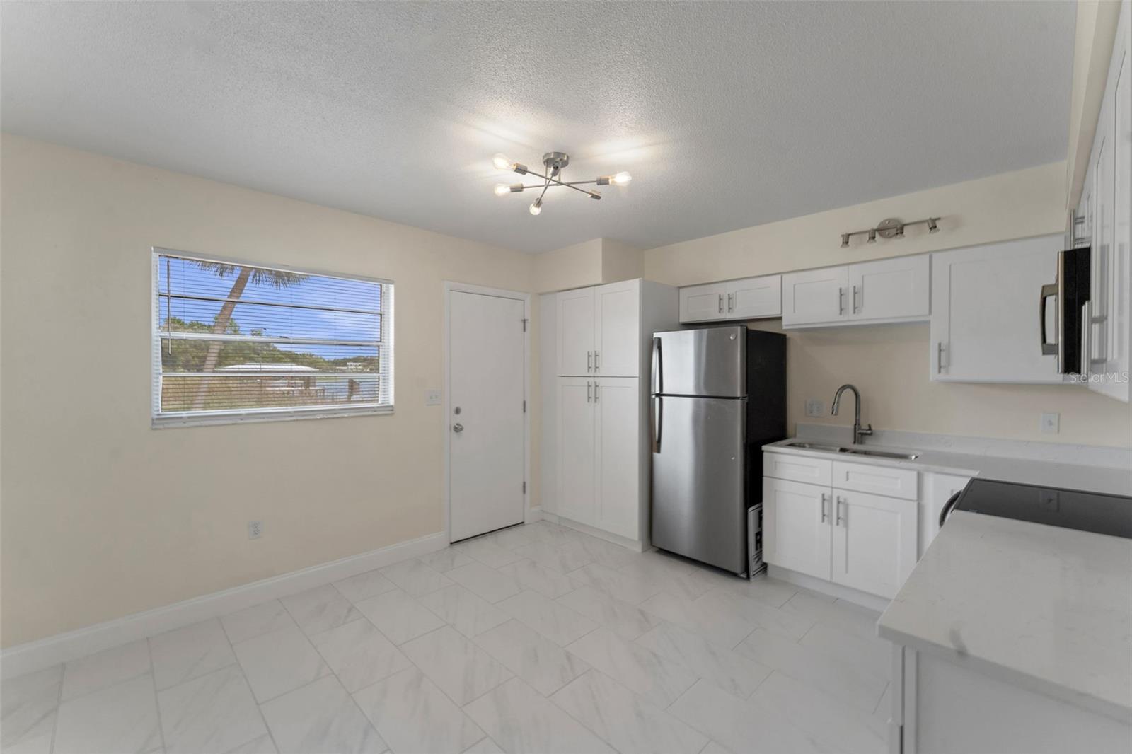 4328 Edgewater Drive, FL