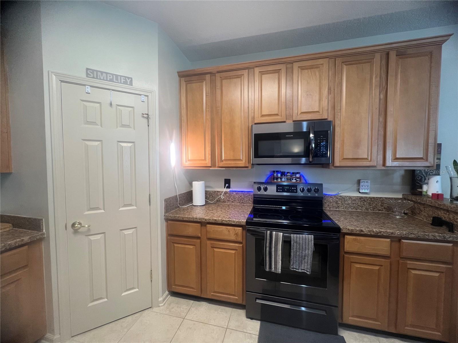 332 Wooded Crossing Circle, FL