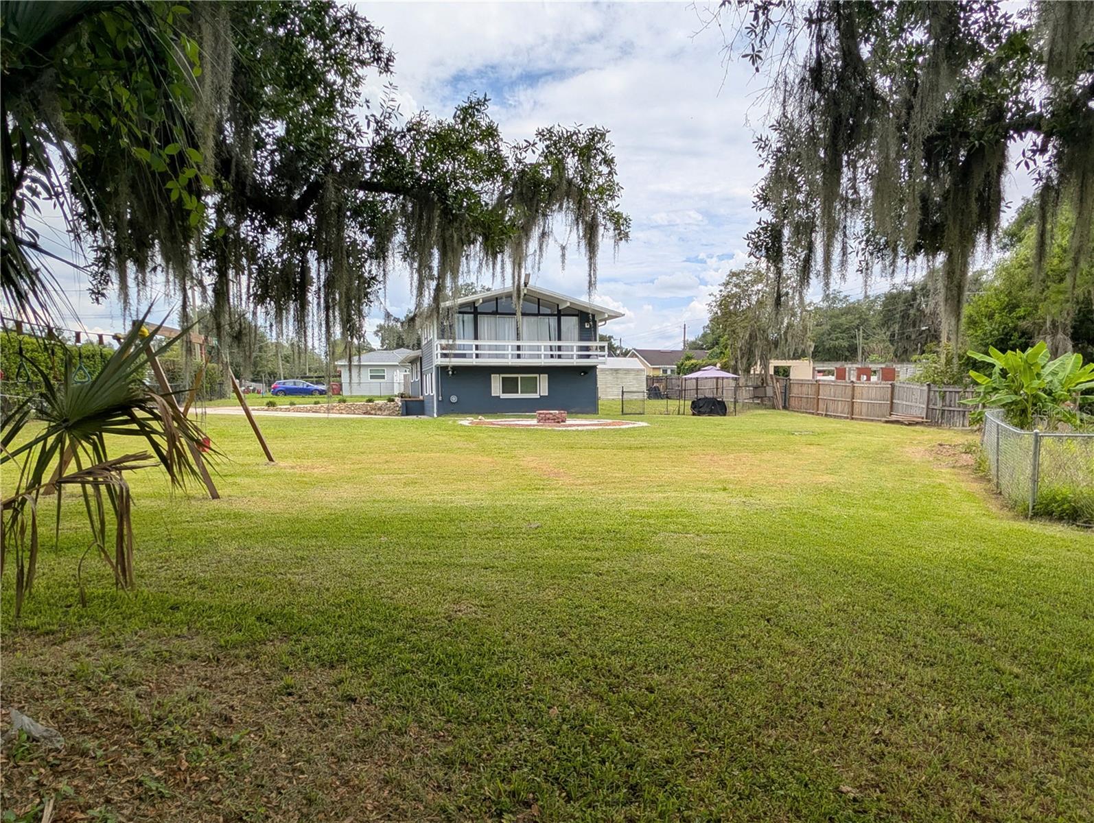 1011 Palm Drive, FL
