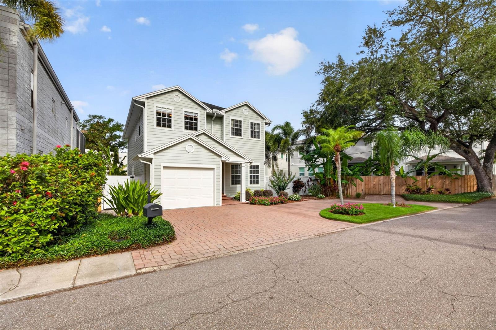 6007 Russell Street, FL