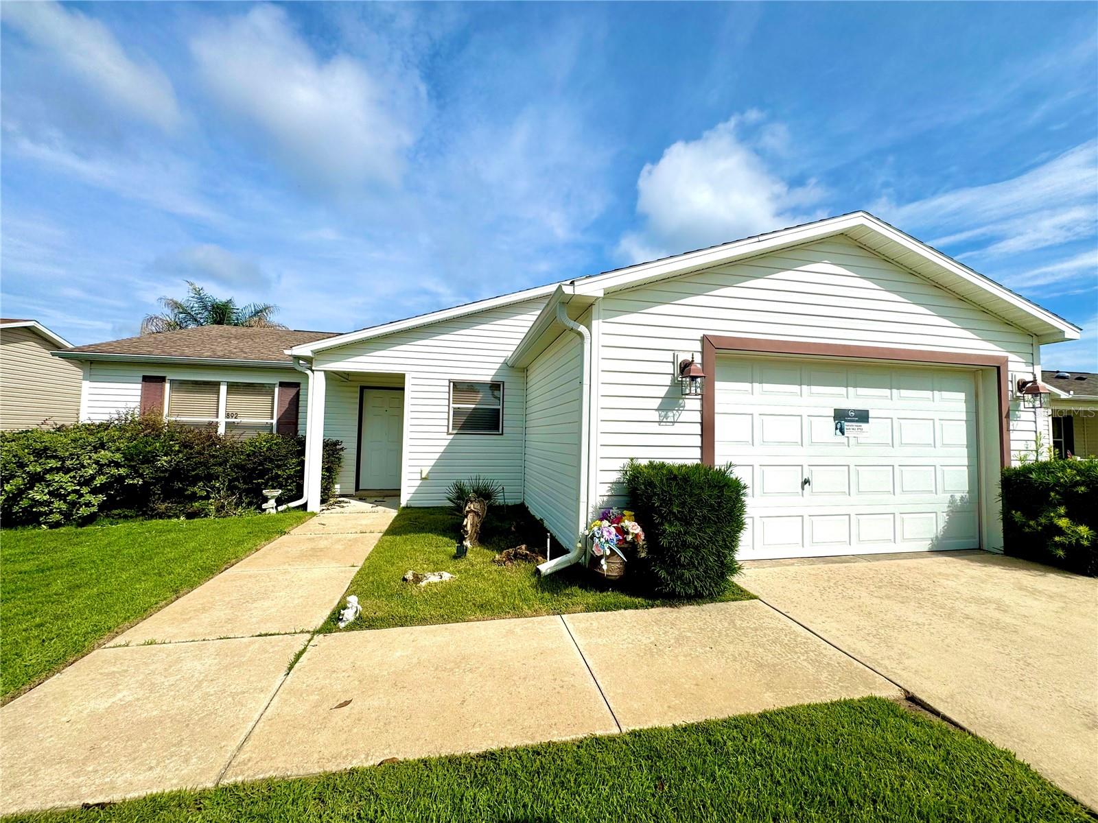 892 Nash Loop, FL