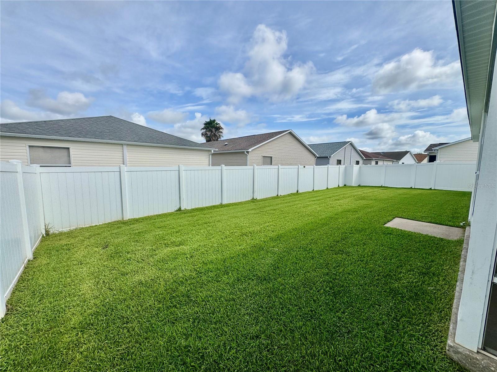 892 Nash Loop, FL