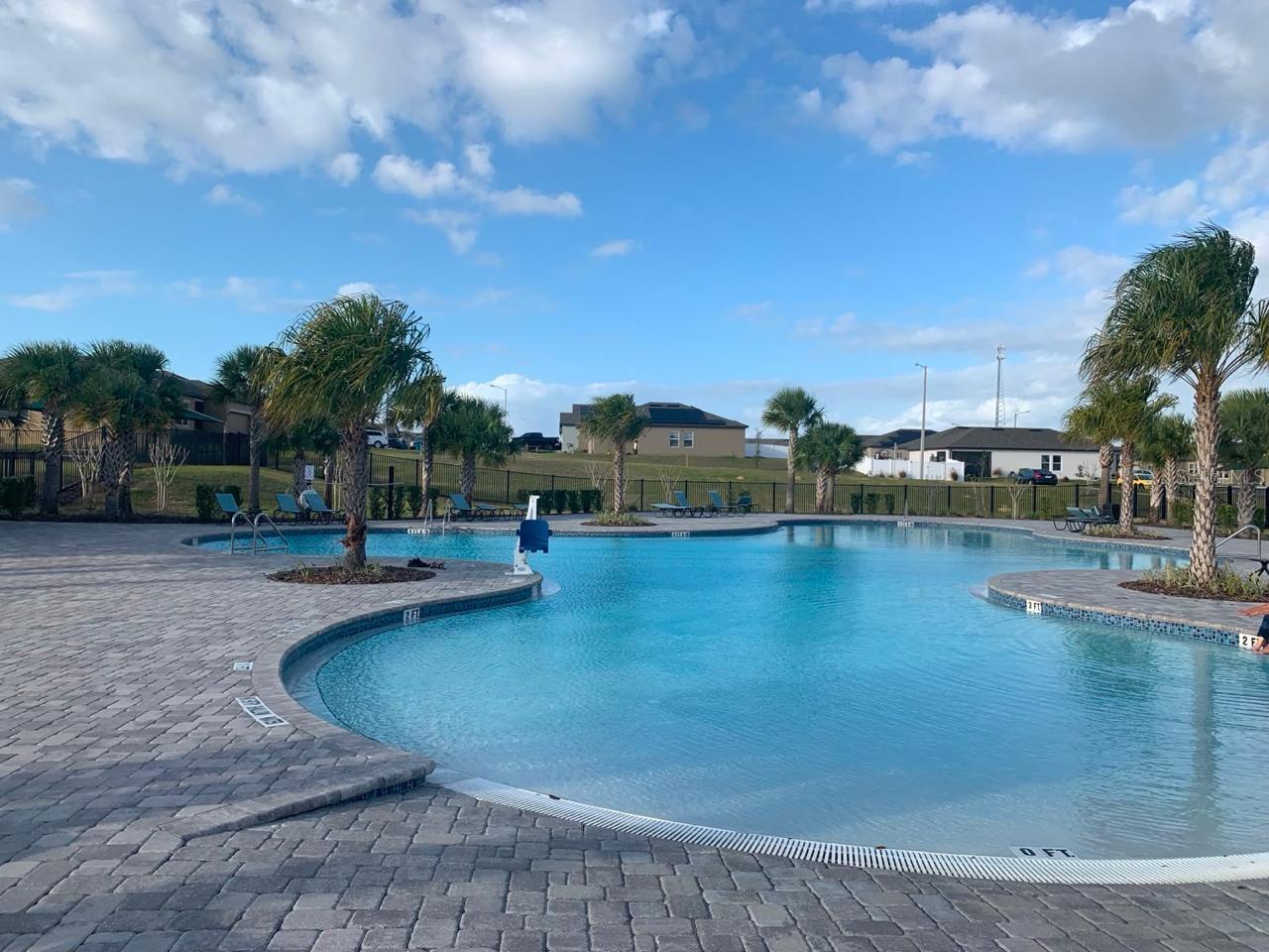 5043 Royal Point Avenue, FL