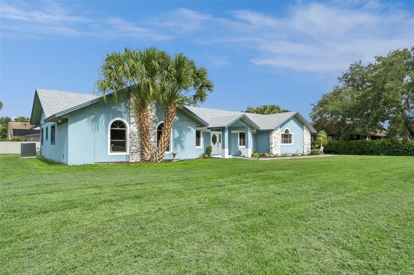 2827 Shadow Wood Court, FL