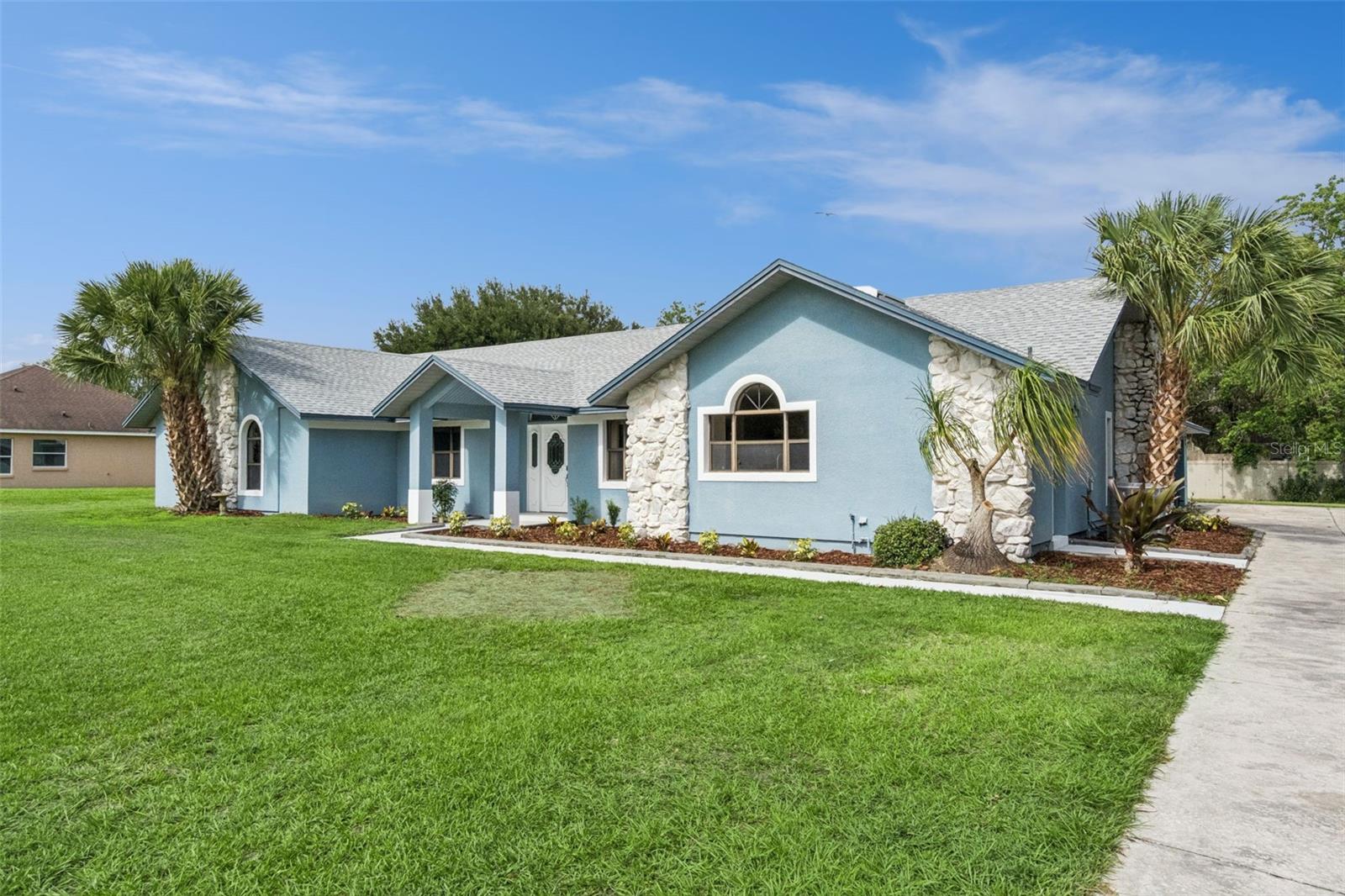 2827 Shadow Wood Court, FL