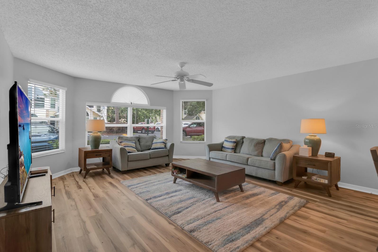 5004 Laguna Bay Circle, FL