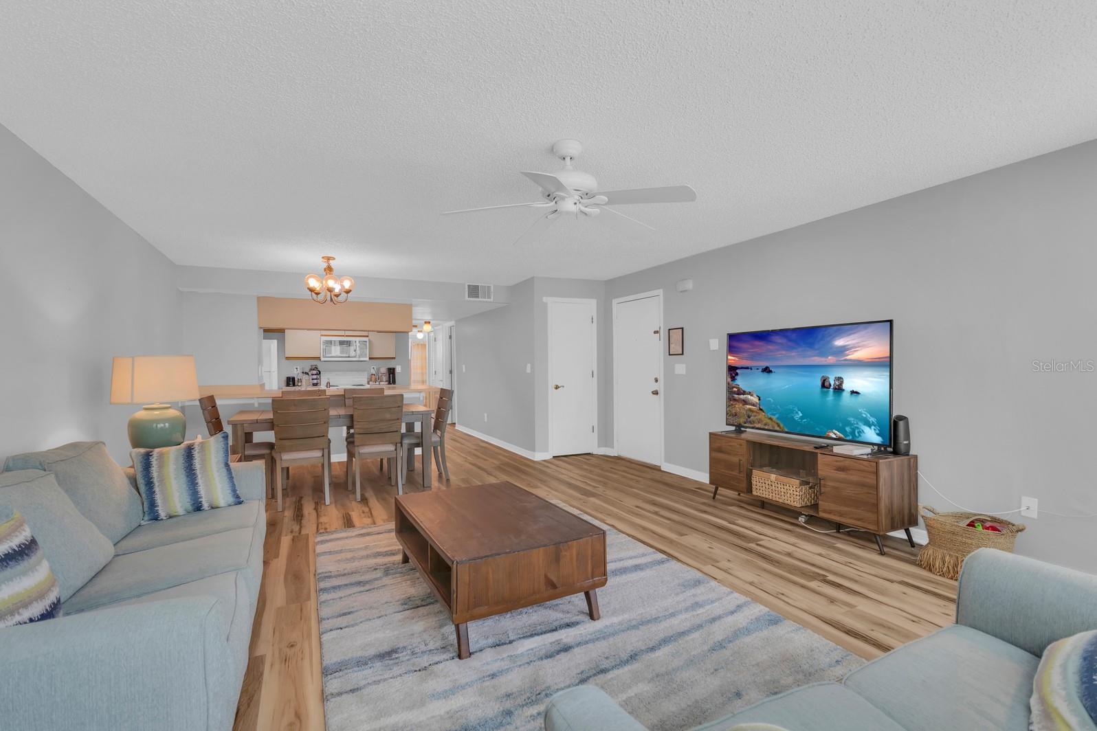 5004 Laguna Bay Circle, FL