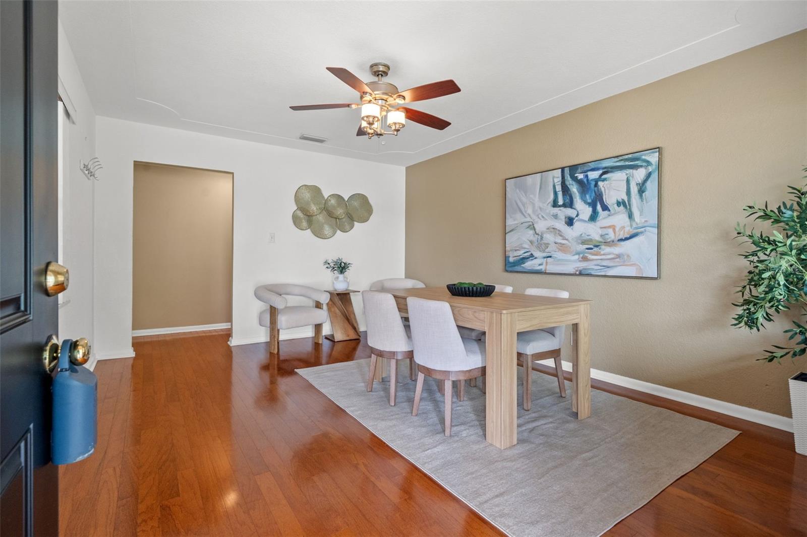 607 Lincoln Avenue, FL