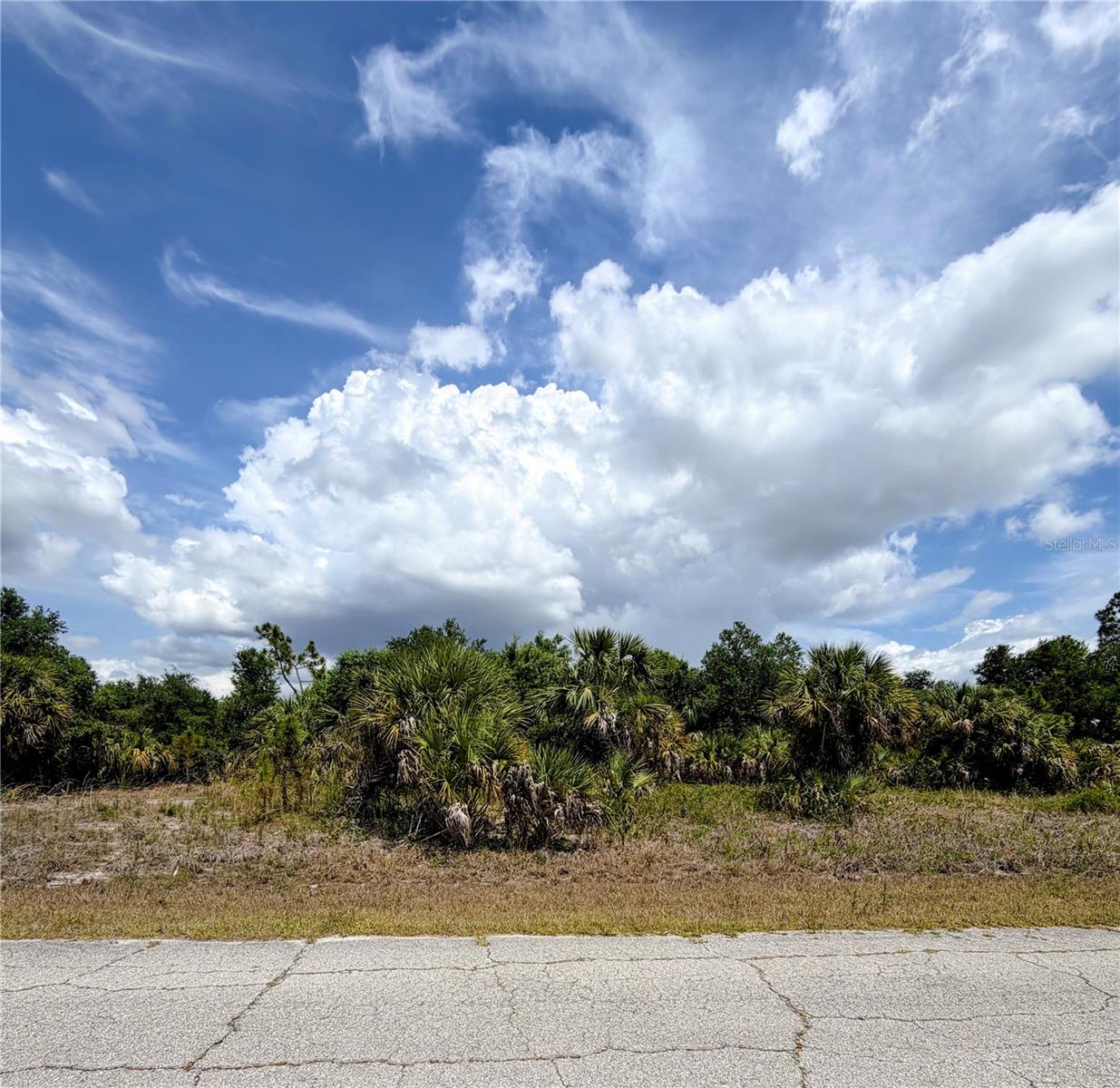 London Circle, FL