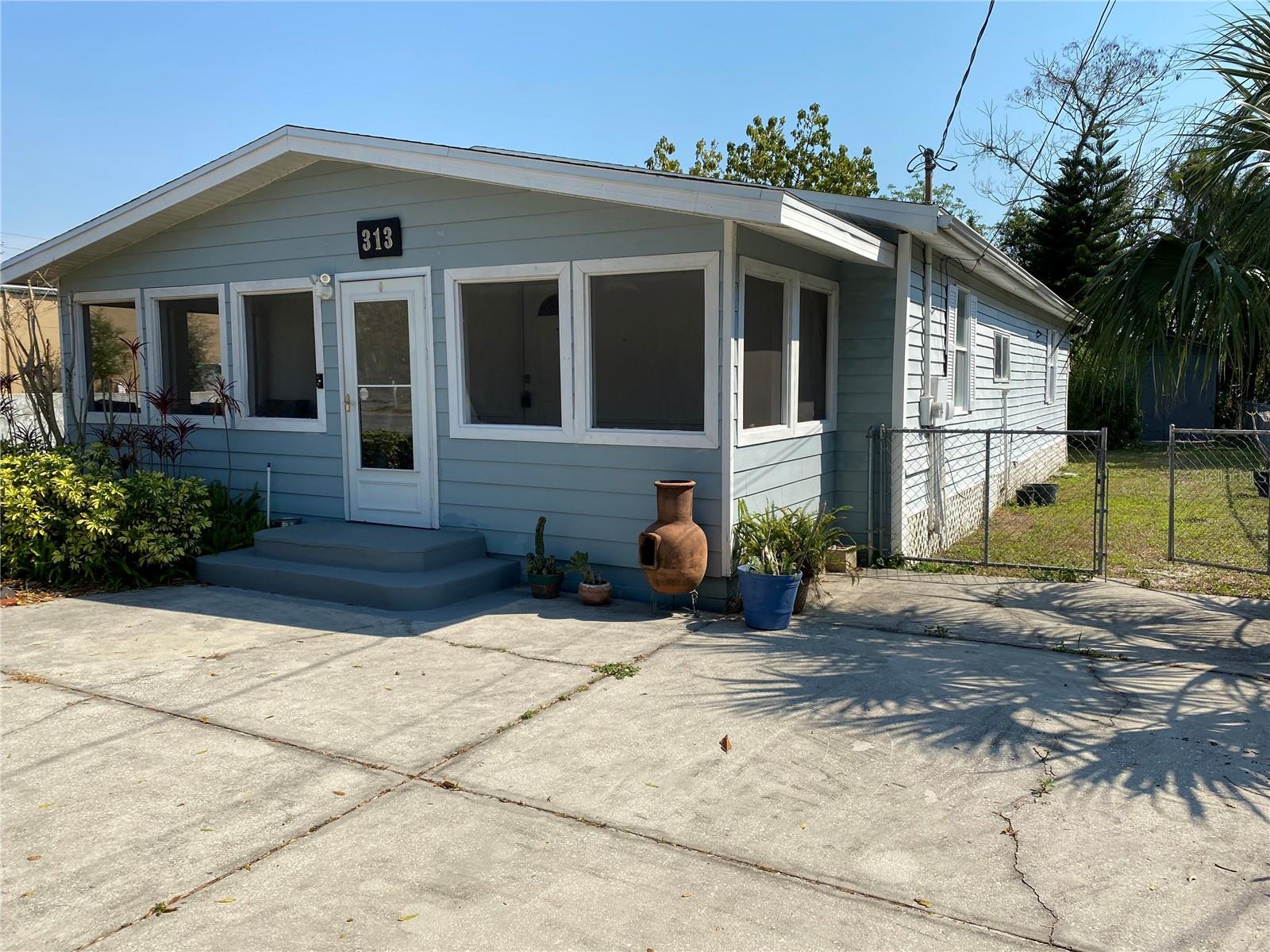 313 Observatory Drive, FL