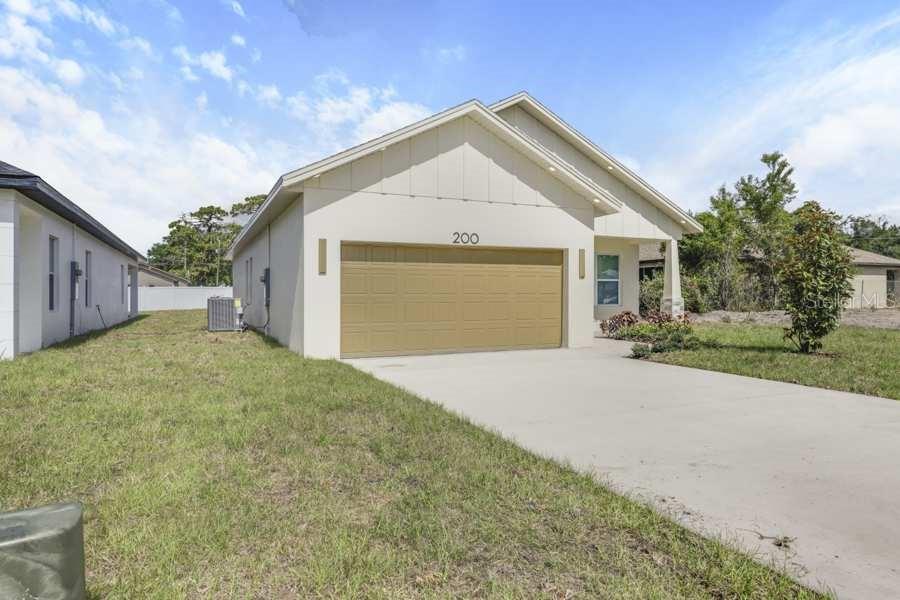 200 Moseley Avenue, FL