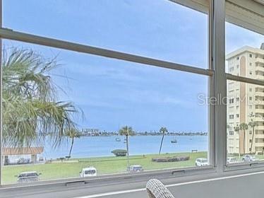 4550 Cove Circle, FL